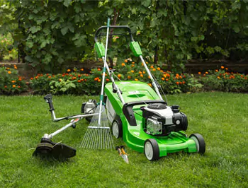 https://www.betterlawnmowing.com.au/wp-content/uploads/2019/10/lawn-moving-2.webp